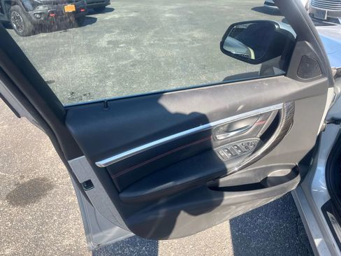 Used 2017 BMW 330i xDrive Sedan image 8