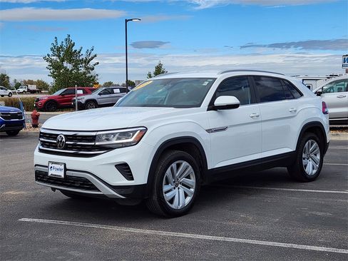 Used 2021 Volkswagen Atlas Cross Sport SE image 4