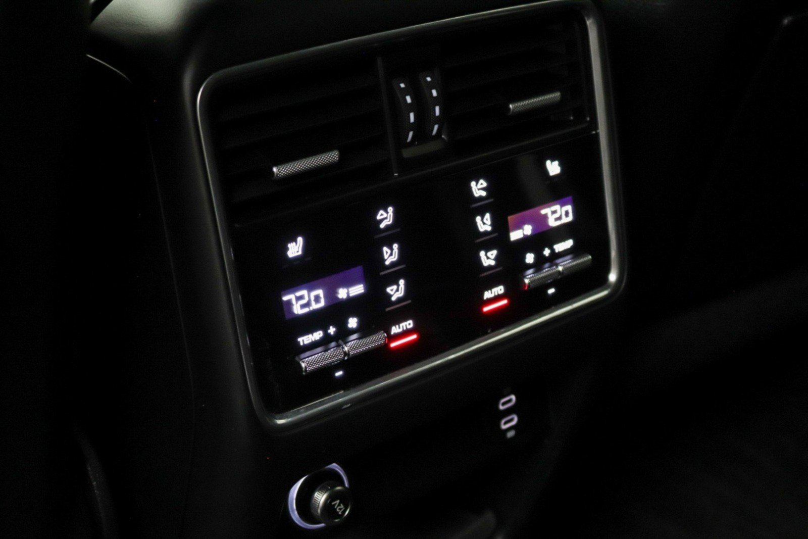 Used 2022 Porsche Cayenne Platinum Edition AWD/4WD image 23