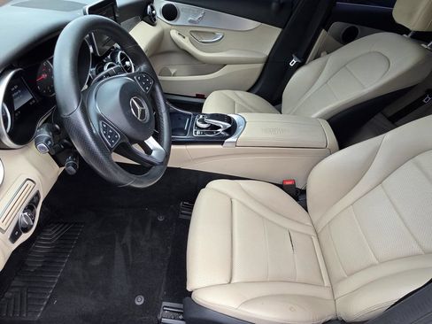 Used 2016 Mercedes-Benz C 300 Sedan image 6