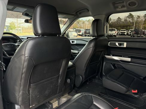 Certified 2023 Ford Explorer XLT w/ Equipment Group 202A image 25