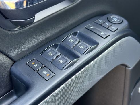 Used 2018 Chevrolet Silverado 2500 LTZ w/ Duramax Plus Package image 18