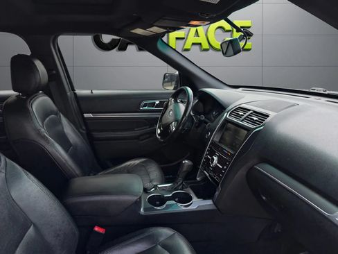Used 2016 Ford Explorer Sport AWD/4WD image 23