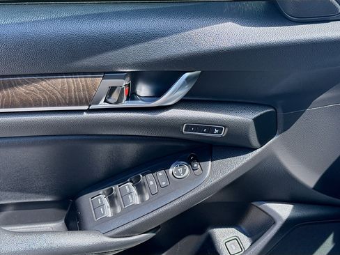 Used 2021 Honda Accord EX-L image 14