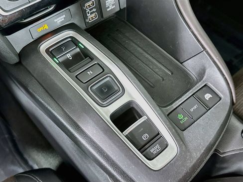 Used 2019 Honda Insight EX image 16
