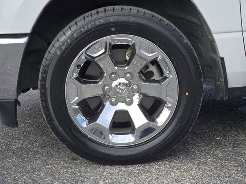 Used 2021 RAM 1500 Lone Star image 12