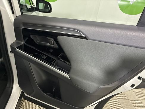 Used 2024 Subaru Solterra Premium image 35