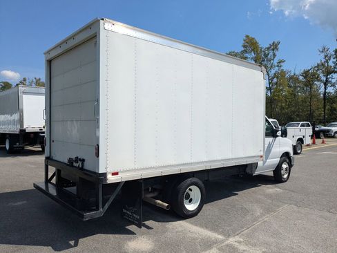 Certified 2024 Ford E-350 and Econoline 350 Super Duty w/ Power Windows & Locks Group image 4