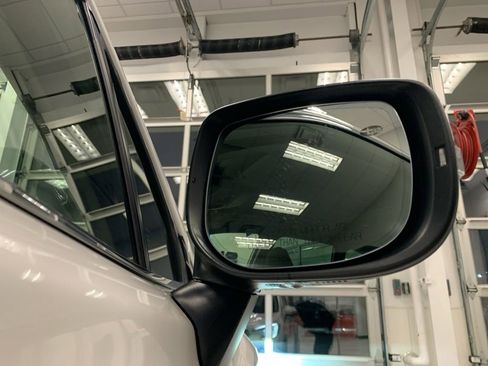 Certified 2022 Subaru Forester Limited w/ Popular Package #3 image 25