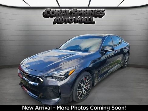 Used 2023 Kia Stinger GT-Line w/ Sun & Sound Package RWD image 4