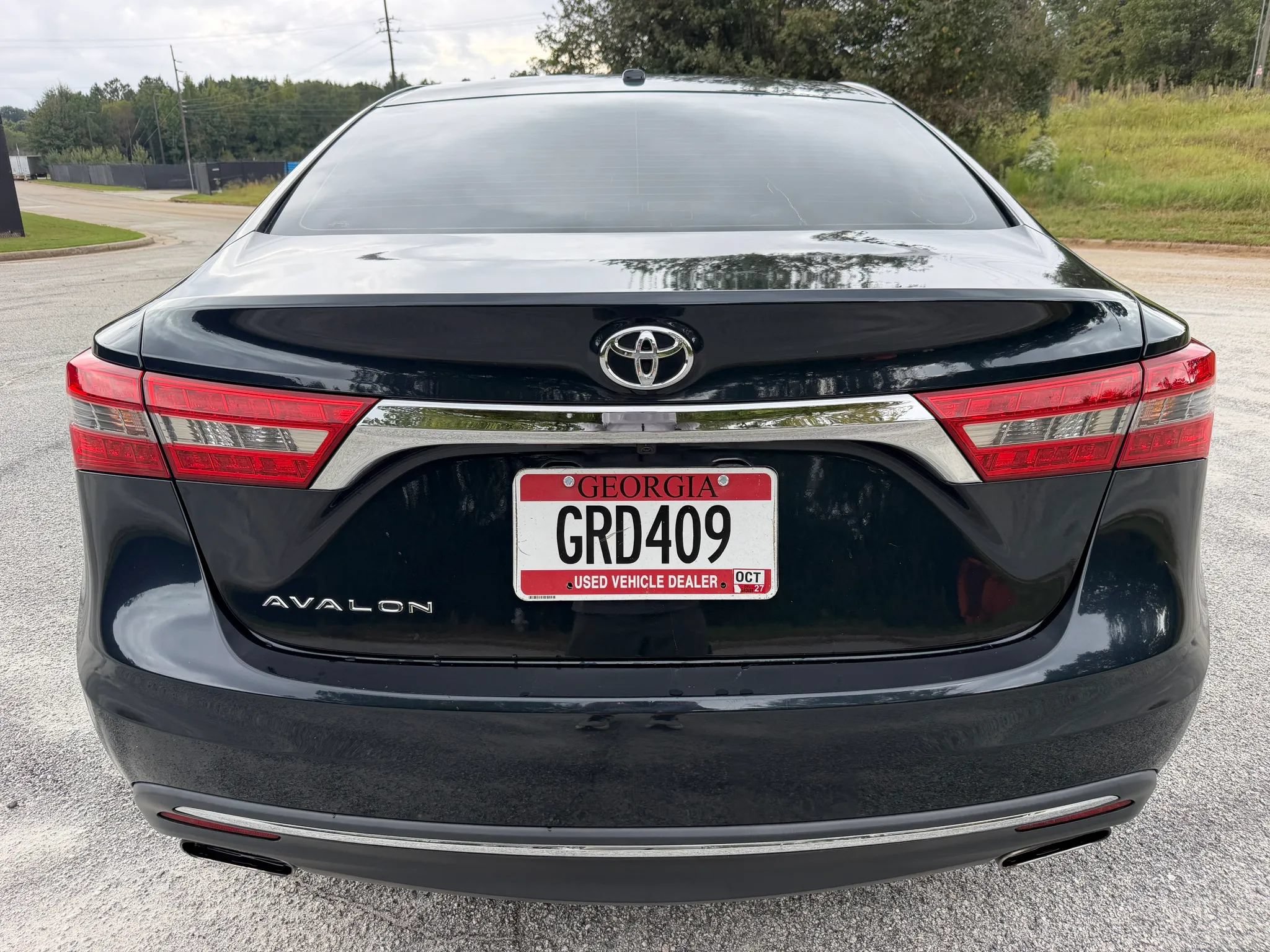 Used 2018 Toyota Avalon XLE FWD image 4