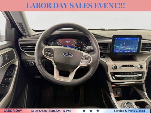 Used 2023 Ford Explorer XLT w/ Equipment Group 202A AWD/4WD image 23