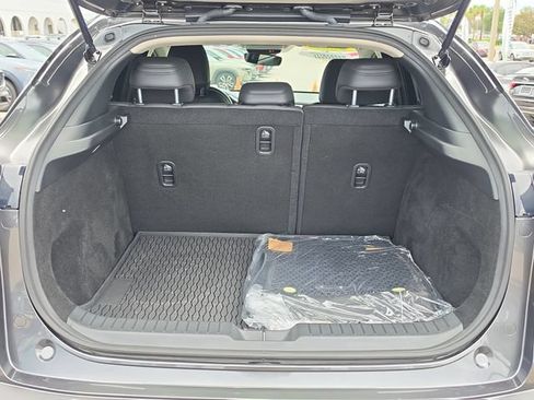 Certified 2025 MAZDA CX-30 AWD 2.5 S w/ Preferred Package image 8