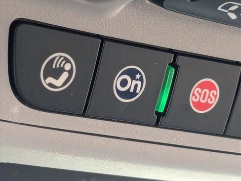 Used 2022 Chevrolet Equinox LS FWD image 14