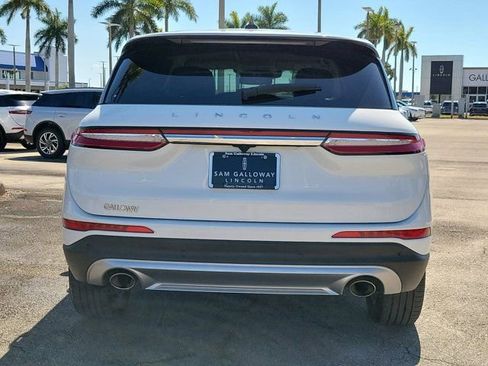 Certified 2024 Lincoln Corsair Premiere image 5