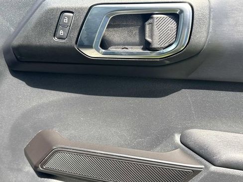 Used 2025 Ford Bronco Outer Banks AWD/4WD image 21