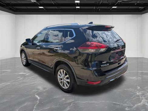 Used 2020 Nissan Rogue SV AWD/4WD image 3