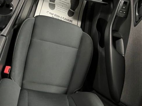 Used 2023 Nissan Rogue S image 35