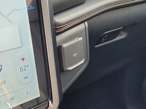 New 2024 Ford Expedition Platinum image 48