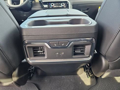 New 2026 GMC Sierra 3500 Denali w/ Denali Reserve Package image 22