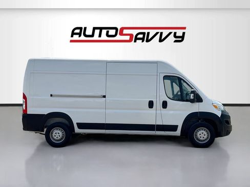 Used 2024 RAM ProMaster 2500 FWD image 8