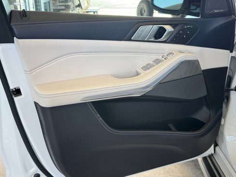 Used 2019 BMW X7 xDrive50i w/ Dynamic Handling Package image 7