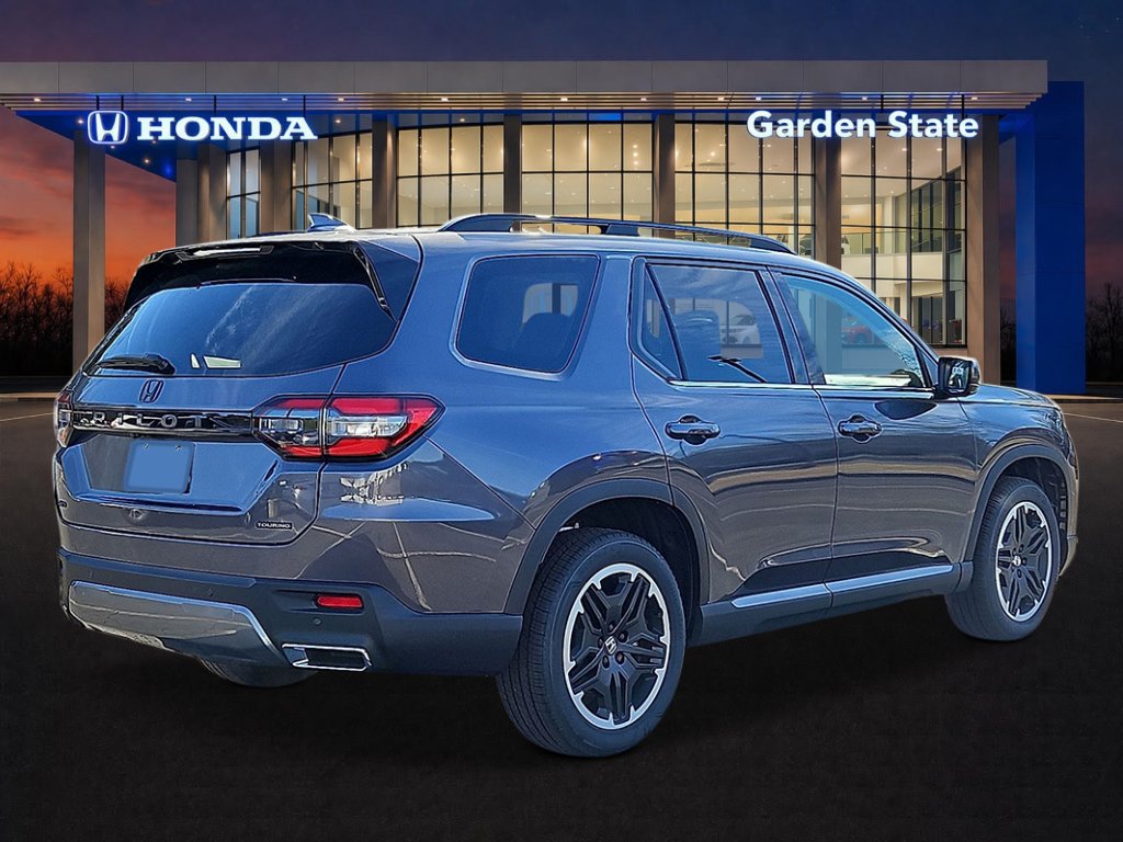 New 2026 Honda Pilot Touring image 4