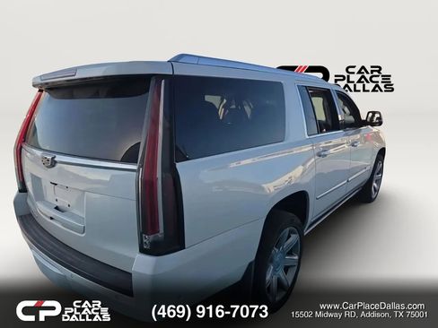 Used 2018 Cadillac Escalade ESV Premium Luxury image 4