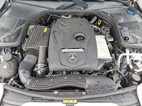 Certified 2018 Mercedes-Benz C 300 4MATIC Sedan image 28
