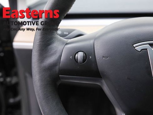 Used 2022 Tesla Model 3 Long Range image 15