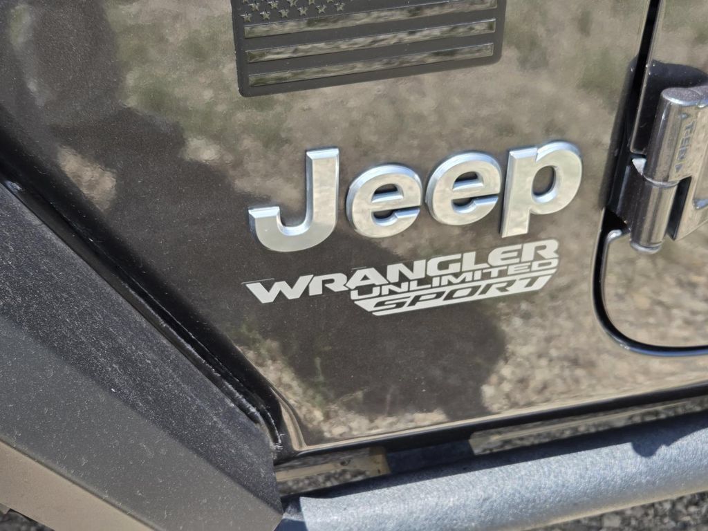 Used 2021 Jeep Wrangler Unlimited Sport AWD/4WD image 4