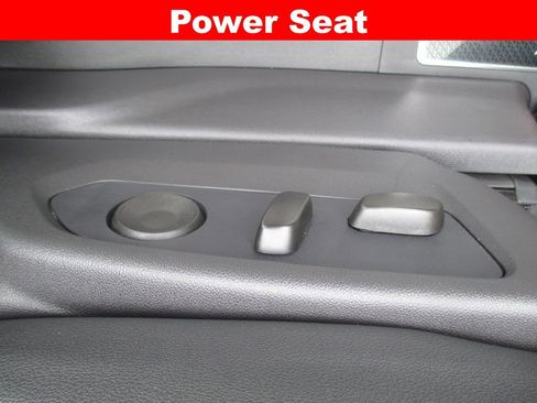 Used 2026 Chevrolet Silverado 2500 ZR2 AWD/4WD image 31