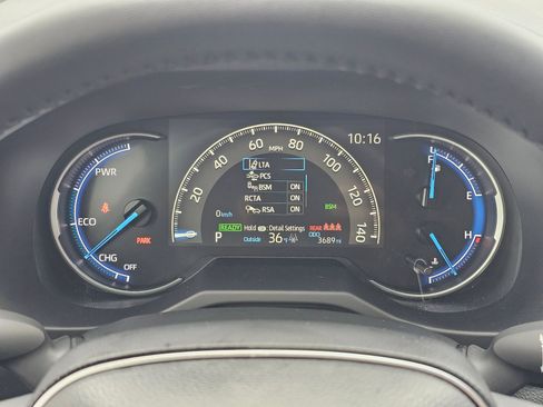 Used 2025 Toyota RAV4 XLE w/ Convenience Package image 23