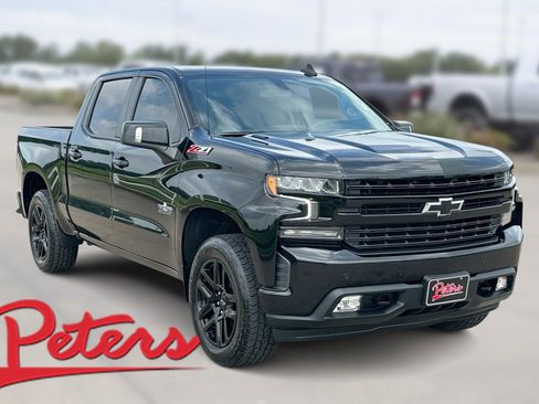 Used 2022 Chevrolet Silverado 1500 RST w/ LPO, Blackout Package AWD/4WD image 1
