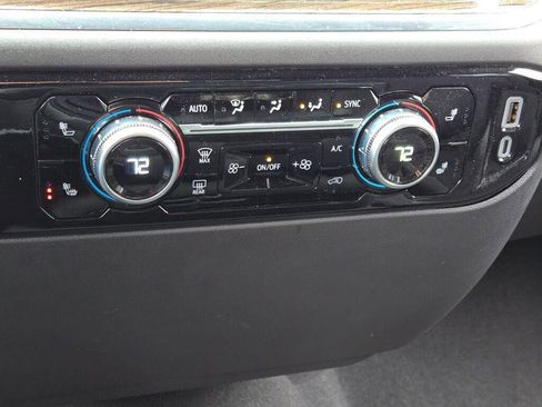 Used 2024 GMC Sierra 1500 Elevation image 23