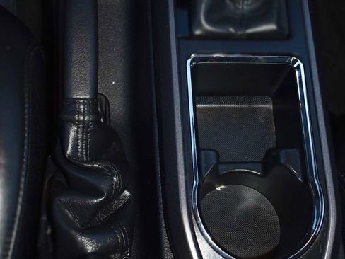 Used 2019 Toyota Tacoma TRD Sport image 21