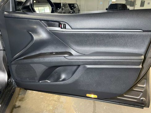 Used 2023 Toyota Camry XLE w/ Navigation Package FWD image 10