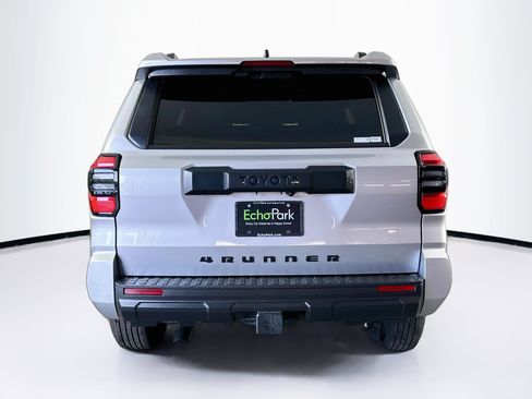 Used 2026 Toyota 4Runner SR5 AWD/4WD image 7