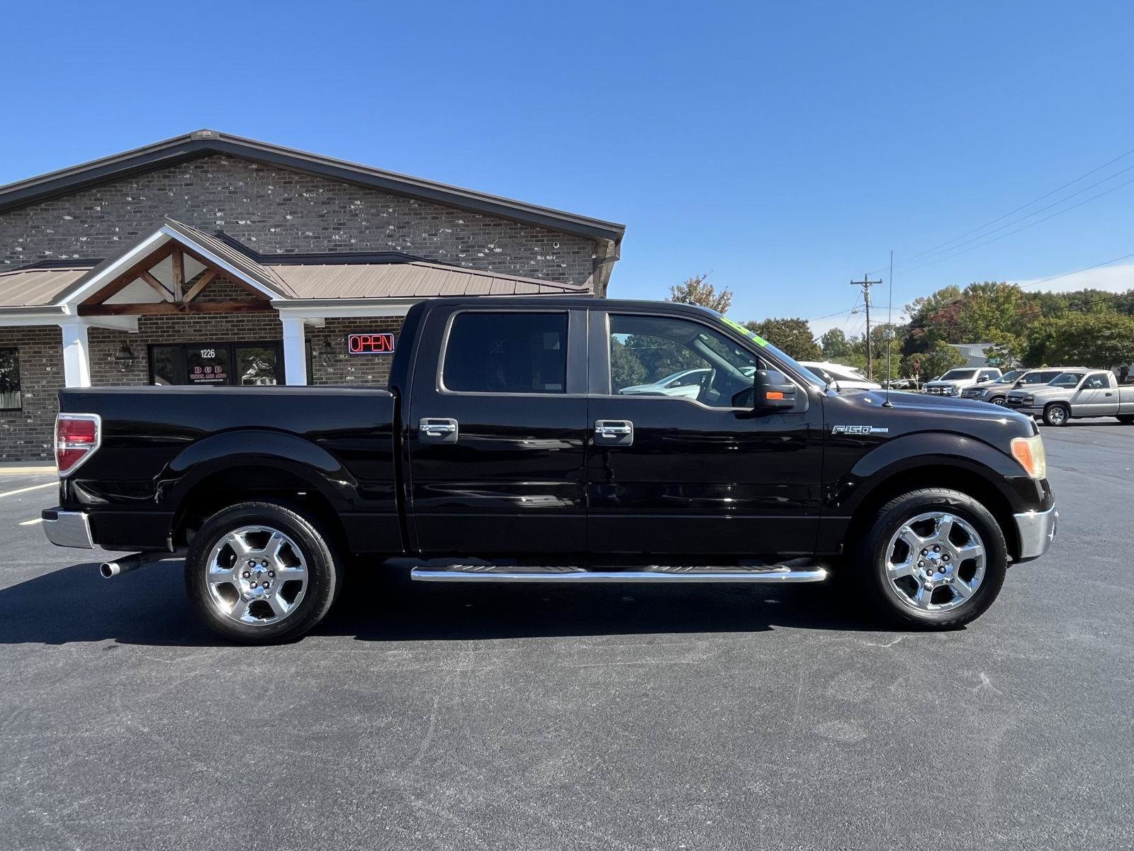 Used 2013 Ford F150 XLT w/ Luxury Equipment Group RWD image 25