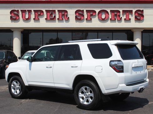 Used 2021 Toyota 4Runner SR5 image 5