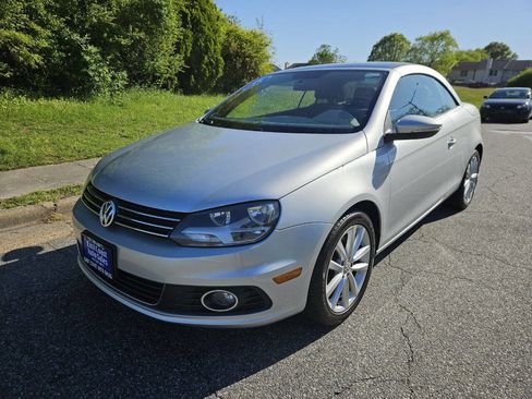 Used 2015 Volkswagen Eos Komfort image 3