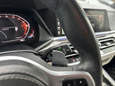 Used 2022 BMW X7 xDrive40i w/ M Sport Package image 26