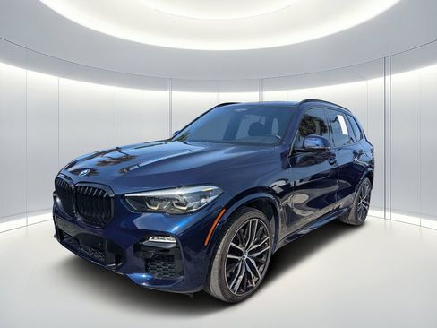 Used 2021 BMW X5 M50i AWD/4WD image 7