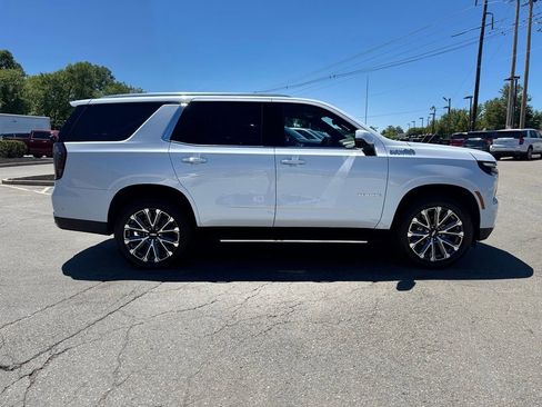 Used 2026 Chevrolet Tahoe High Country w/ Sun And Tow Package AWD/4WD image 8