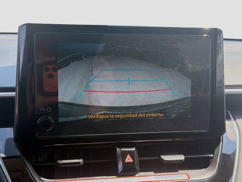 Used 2024 Toyota Corolla Cross LE FWD image 12