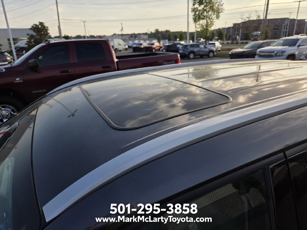 Used 2022 Toyota Highlander XLE FWD image 8