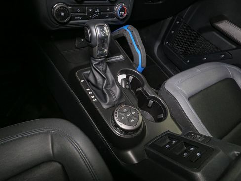 Used 2023 Ford Bronco Black Diamond AWD/4WD image 34