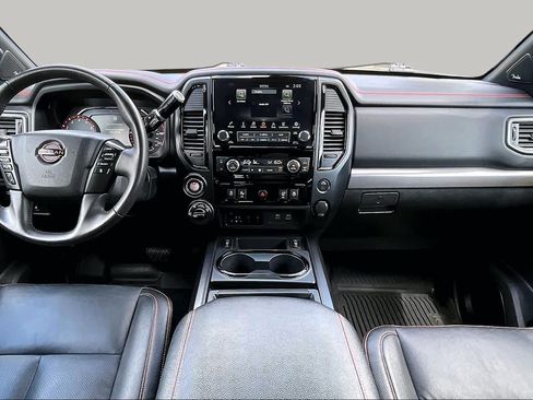 Used 2023 Nissan Titan PRO-4X w/ Pro-4x Convenience Package AWD/4WD image 15