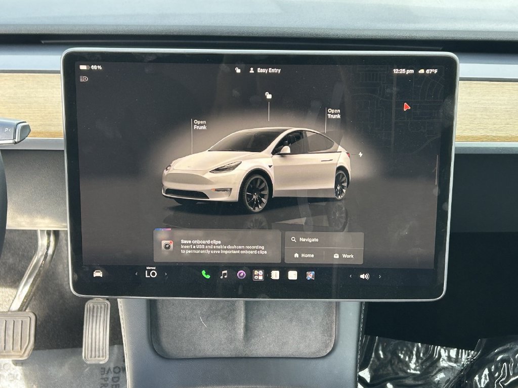 Used 2023 Tesla Model Y Long Range AWD/4WD image 16