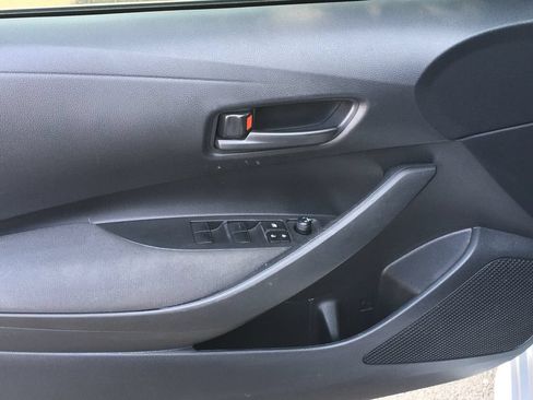 Used 2023 Toyota Corolla LE FWD image 18